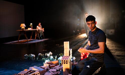 Foto 15 de l'espectacle Els contrabandistes de llibres de Darayya