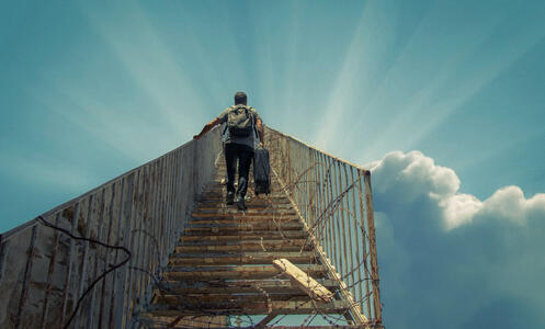 Foto 5 The Land's Heart Is Greater Than It's Map