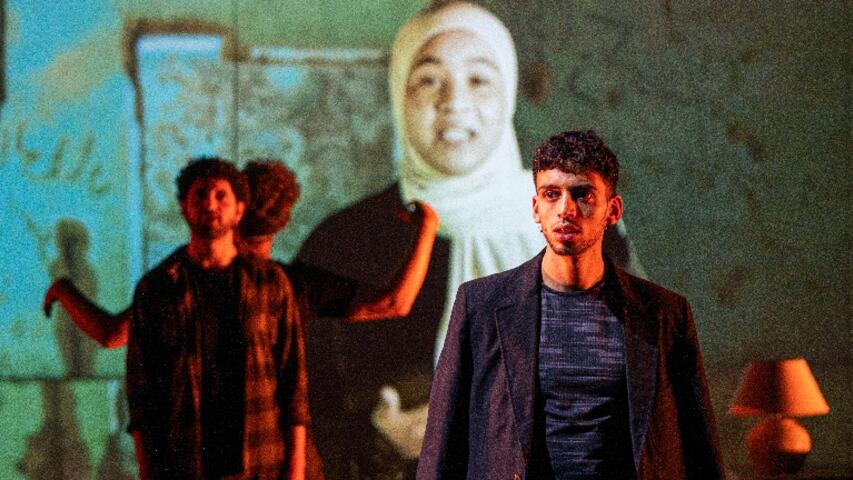 Foto 6 de l'espectacle Els contrabandistes de llibres de Dayya