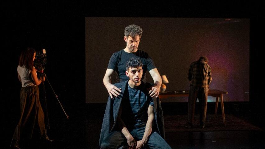 Foto 10 de l'espectacle Els contrabandistes de llibres de Dayya