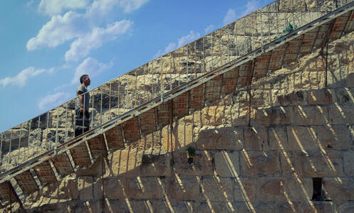 Foto 4 The Land's Heart Is Greater Than It's Map © Suzi Corker