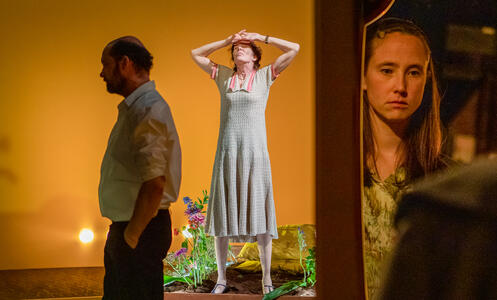 Foto 1 de The hours © Dim Balsem