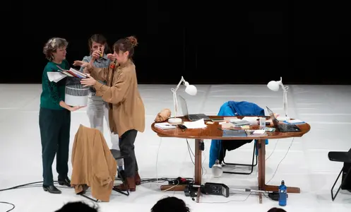 Les chevaliers - Los Detectives