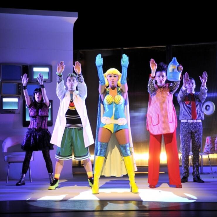 La dona vinguda del futur