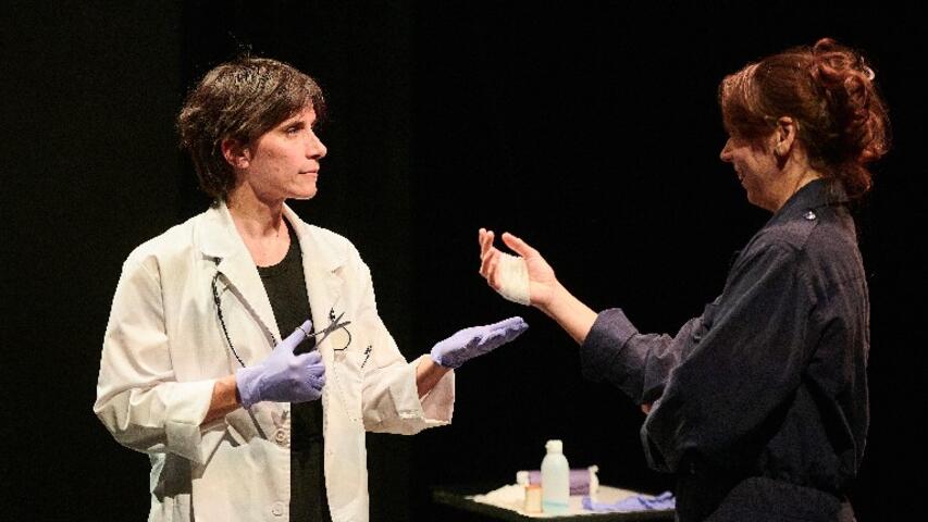 Foto 4 de l'espectacle Anatomia d'un suïcidi © studiruano/TNC